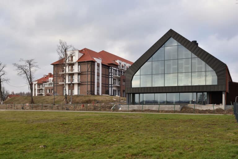 W sercu Mazur powstaje gigantyczny,  pięciogwiazdkowy hotel