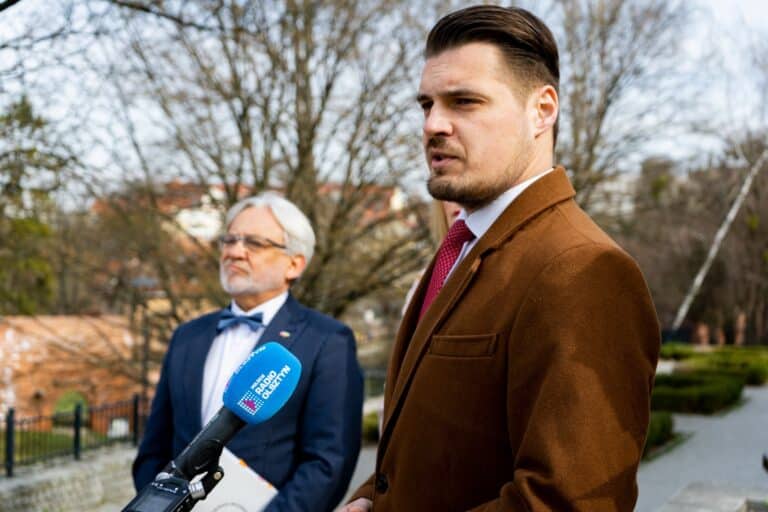 Senacka Komisja Nauki, Edukacji i Sportu za odrzuceniem ustawy o Akademii Kopernikańskiej