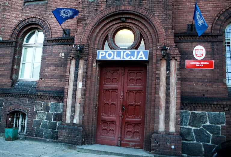 Mieszkanka Olsztyna została wykorzystana. Sądziła, że to jej partner