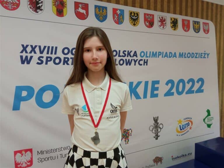 Anna Kawa z Olsztyna Wicemistrzynią Polski Juniorek w Szachach 2022