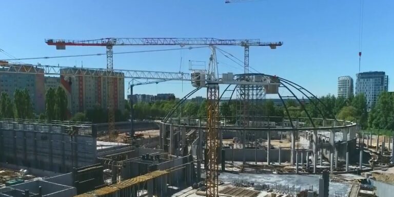 W przyszłym tygodniu montaż kopuły hali widowiskowej
