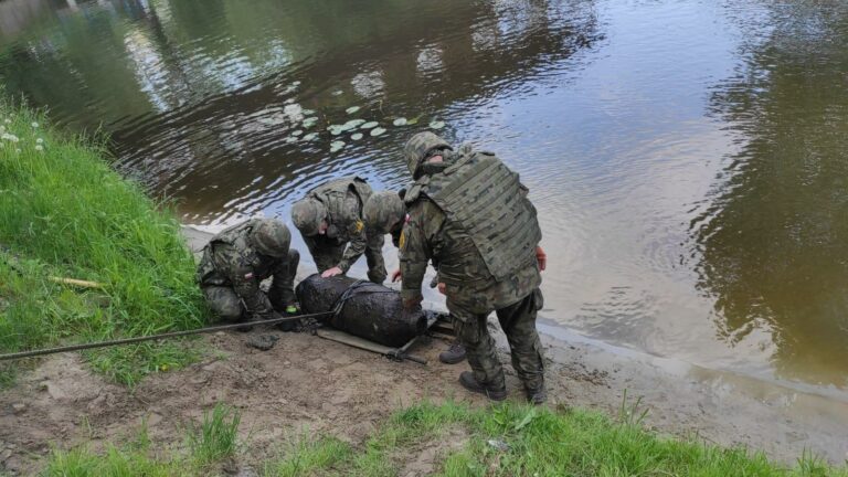 Śmiercionośne znalezisko w rzece. Pilna interwencja polskich żołnierzy