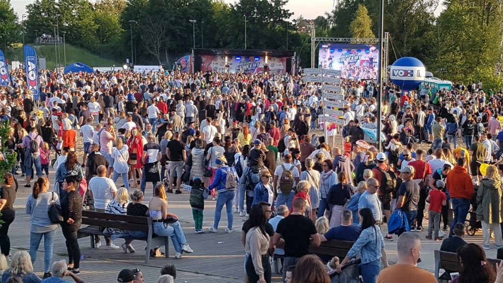 Najlepszy Koncert Świata zagrano w Olsztynie? Przyszło tysiące osób rozrywka Olsztyn, Wiadomości