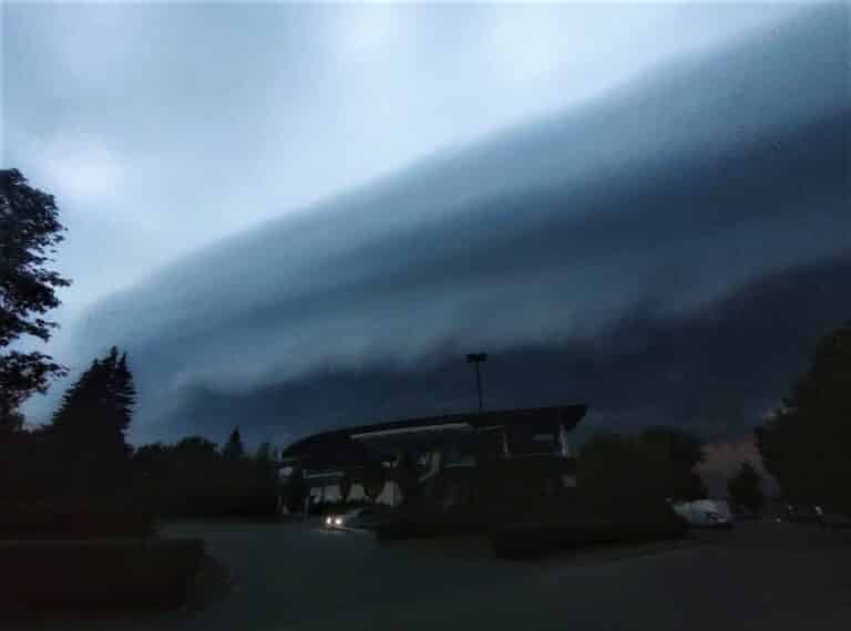 Huragan nad Warmią i Mazurami. Ewakuacja oboz&oacute;w harcerskich
