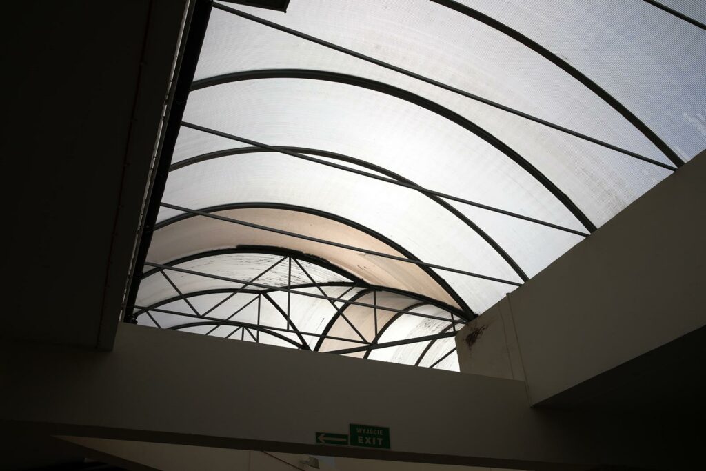 Zatorzanka może przejść spektakularną metamorfozę! - Oto co dalej z kultową Zatorzanką. Hala niszczeje, ale władze mają zaskakujący plan?