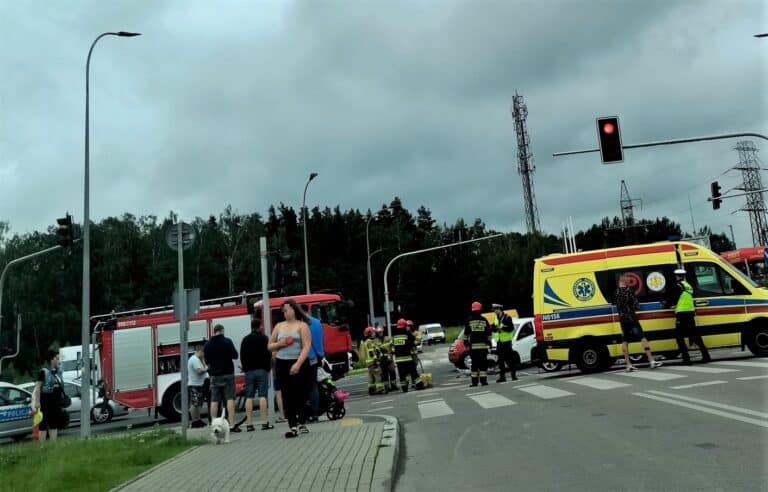 Kolejna kolizja pod Decathlonem. Czyja wina?