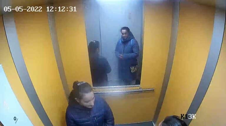 Jest nagranie z windy. Teraz cały Olsztyn dowie się o perfidnej zagrywce tych dw&oacute;ch pań