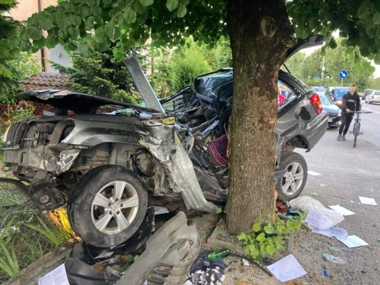 Zginął 26-letni kierowca Jeepa