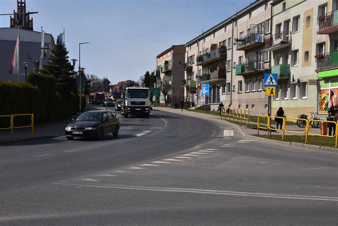 Siedmiu chętnych do prac przygotowawczych przy obwodnicy Dobrego Miasta ruch drogowy Olsztyn, Wiadomości, zPAP