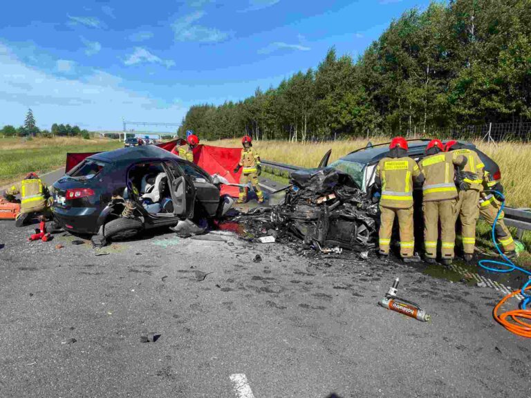 Cztery osoby zginęły w wypadku drogowym