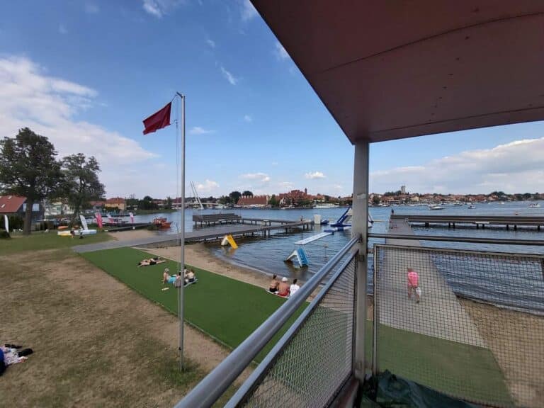 MOPR: sinice widać na Tałtach i Bełdanach, Mikołajskie z zakazem kąpieli