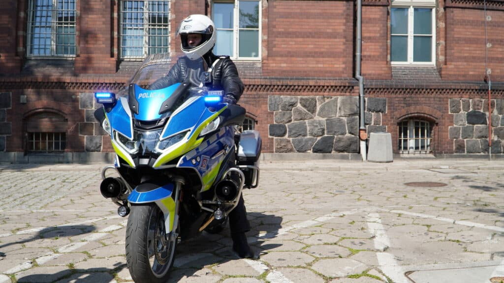 Do Komendy Miejskiej Policji w Olsztynie trafiły dwa nowe motocykle Olsztyn, Wiadomości