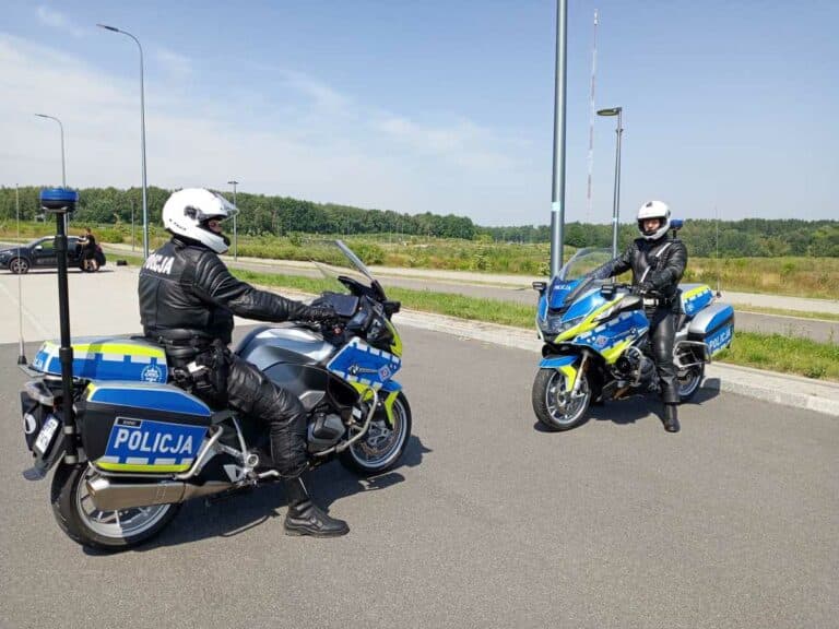 Do Komendy Miejskiej Policji w Olsztynie trafiły dwa nowe motocykle