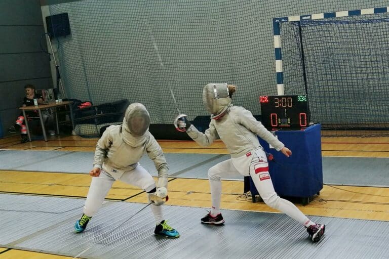 Nowy sezon sportowy szermierki rozpoczęty sukcesem szablisty UKS Hajduczek Olsztyn