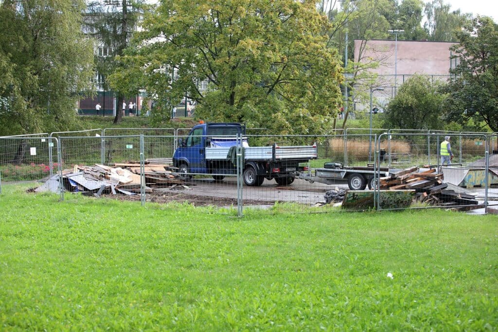 Trwa demontaż kultowego skateparku w Olsztynie