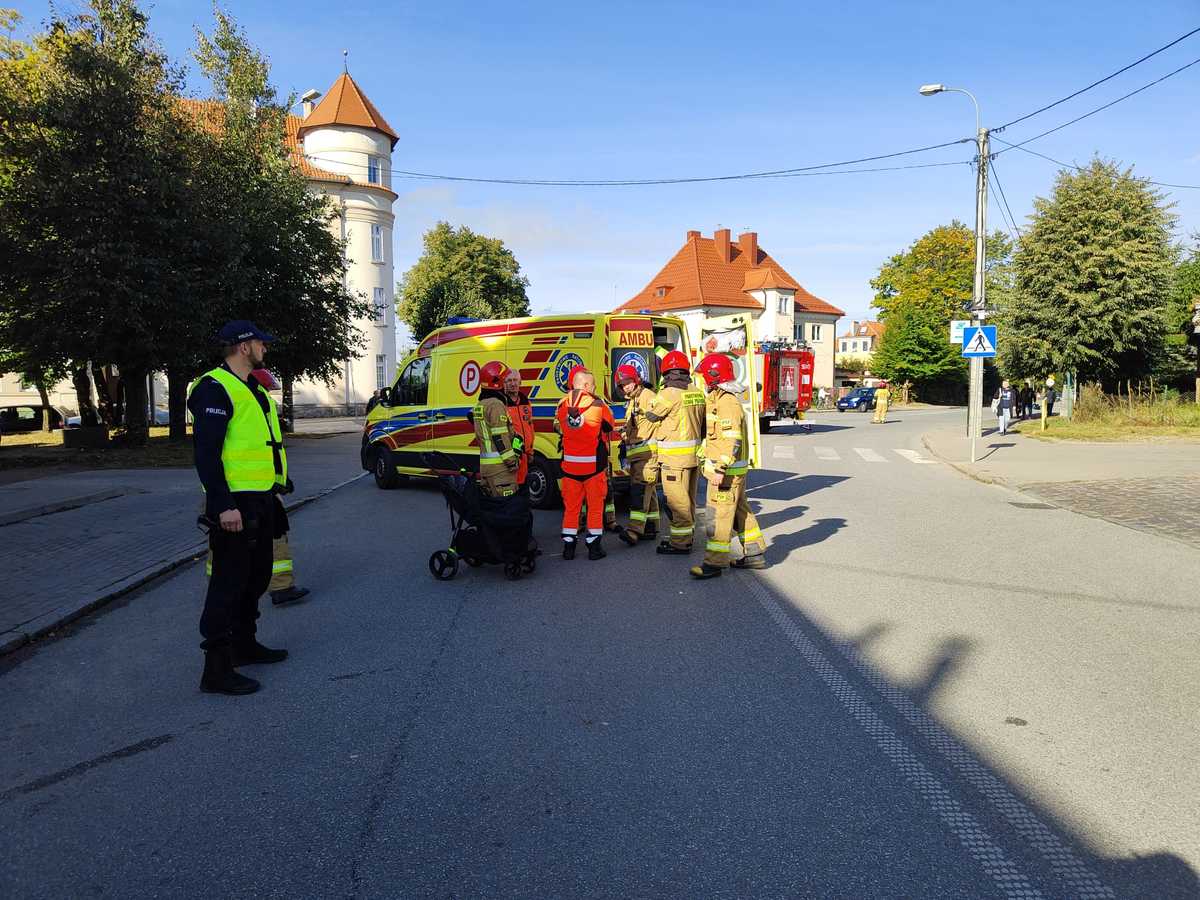 Potrącenie kobiety z dzieckiem w wózku na przejściu dla pieszych wypadek Węgorzewo, Wiadomości