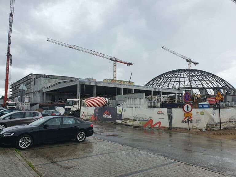 Miało być całoroczne? To nie wyszko! Lodowisko przy Uranii nie dla zawodowc&oacute;w