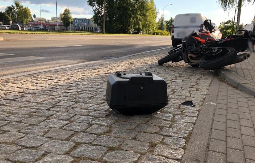 Wypadek na ul. Lubelskiej. 41-letni kierowca "wysłał" motocyklistę do szpitala