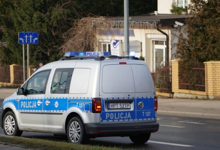 O surowych konsekwencjach łamania przepis&oacute;w przekonał się kierujący audi na ul. Sielskiej
