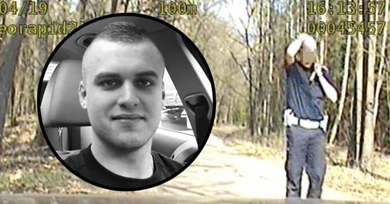 Zdjęcie z monitoringu pokazujące policjanta i młodego mężczyznę na tle lasu, w tle widoczne dane z kamery.