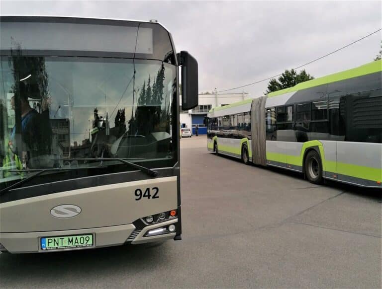 Na ulice stolicy Warmii i Mazur wyjechał elektryczny przegubowiec Solaris Urbino