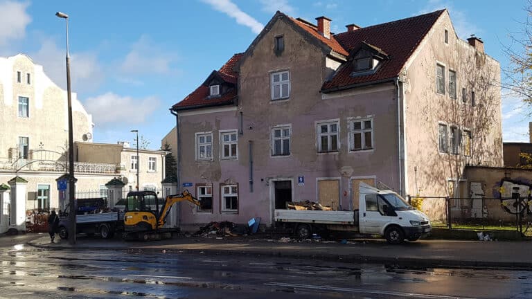 Owiany złą sławą budynek przy ul. Knosały zostanie wystawiony na sprzedaż