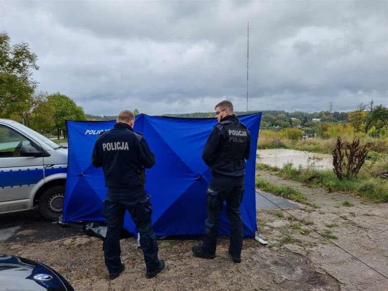 Znaleziono martwego mężczyznę na ul. Pstrowskiego