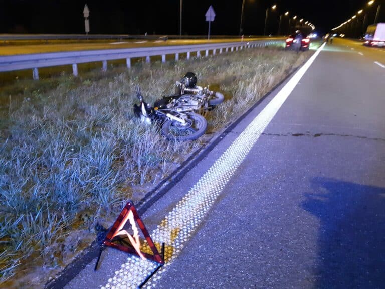 71-latek bez wyobraźni? Jechał motorowerem pod prąd na S 51