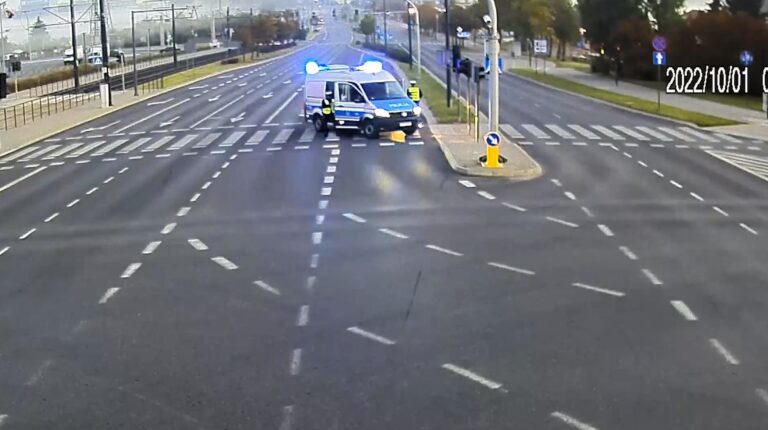 Jechał al. Sikorskiego bez powietrza w kole. Grożą mu dwa lata więzienia