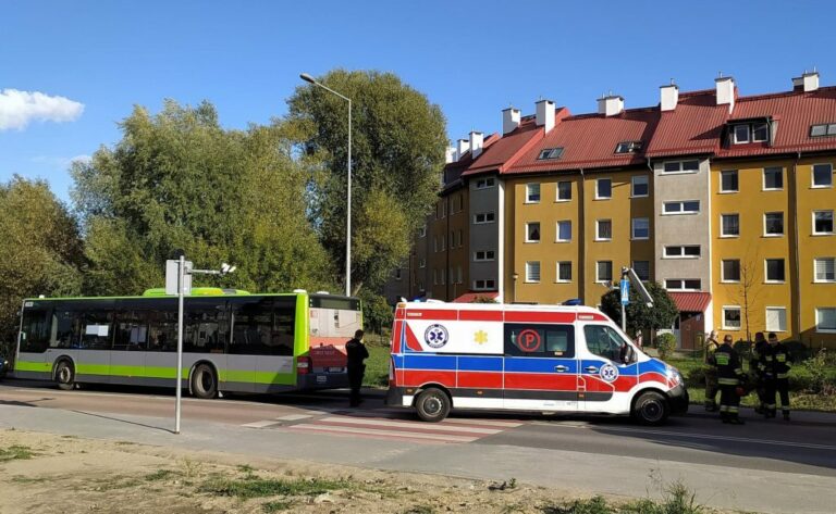 Kierowca autobusu miejskiego potracił 13-letnią dziewczynkę na pasach