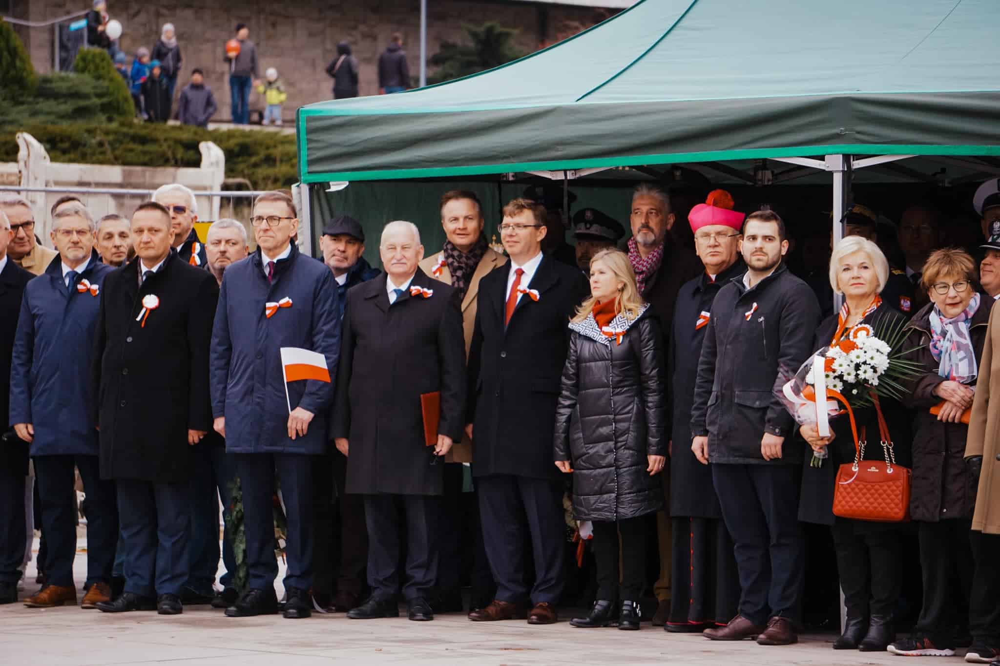 Wojewódzkie obchody Święta Niepodległości przy Pomniku Wolności Ojczyzny rocznica Olsztyn, Wiadomości, zemptypost, zPAP