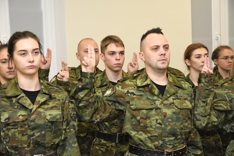 29 nowych funkcjonariuszy dołączyło do Warmińsko-Mazurskiego Oddziału Straży Granicznej straż graniczna Wiadomości