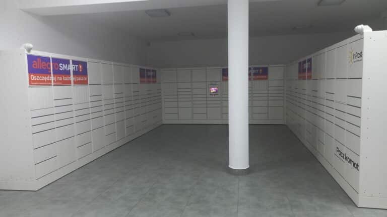 &bdquo;Kuchenne rewolucje&rdquo; w Olsztynie &ndash; zamiast restauracji są&hellip; paczkomaty