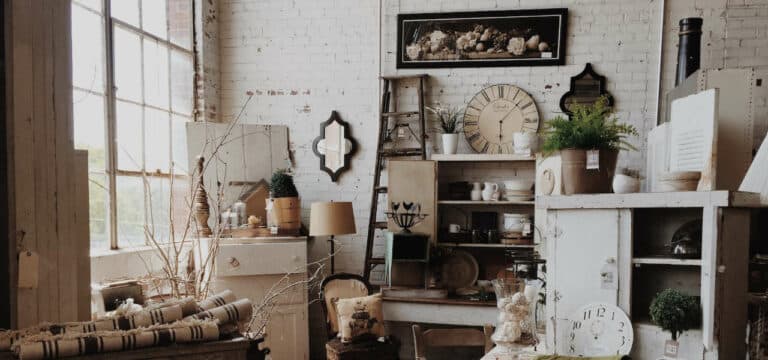 Antyczne dodatki do wnętrz – przegląd rynku