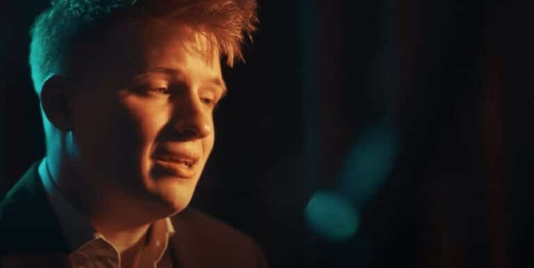 24-letni absolwent UWM nagrał wzruszającą piosenkę ku pamięci zmarłej siostry Eweliny