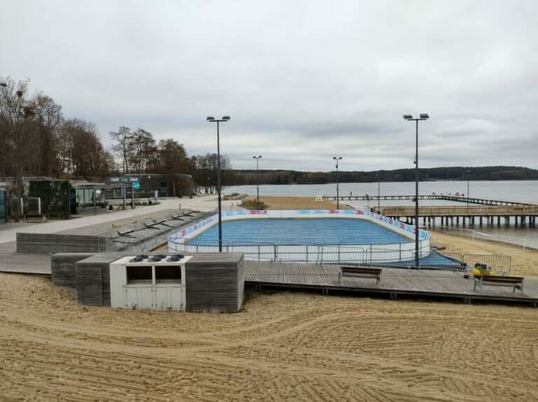 Już powstają lodowiska w Olsztynie