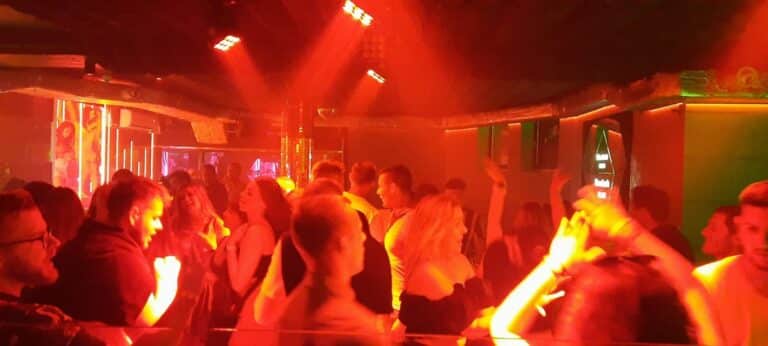 Szalona Noc Sylwestrowa w popularnym olsztyńskim klubie. Tu warto powitać Nowy Rok