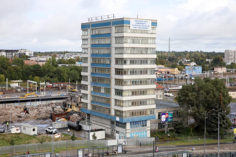 Każdy może kupić wieżowiec w Olsztynie