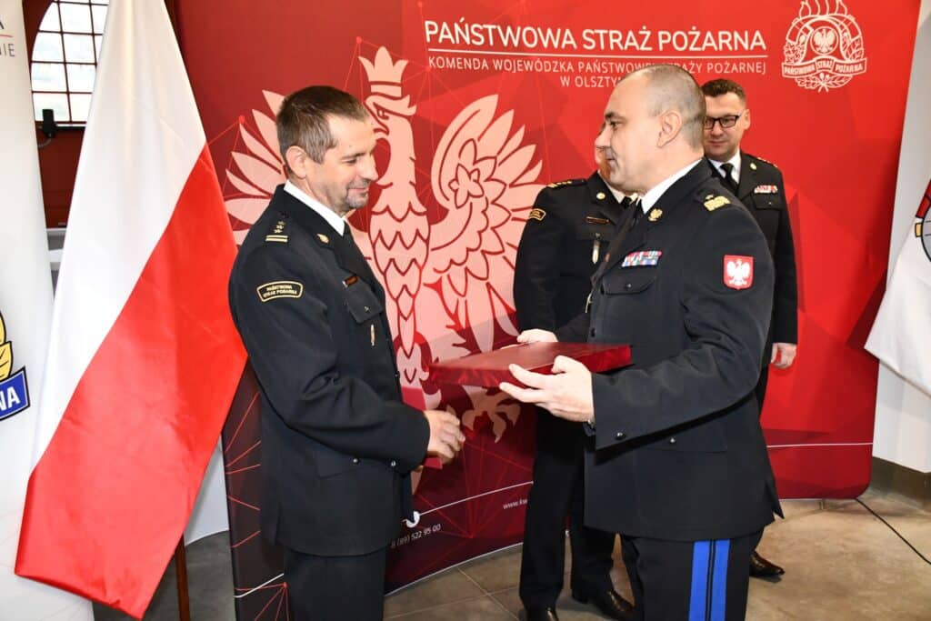 Naczelnik wydziału technicznego KW PSP w Olsztynie zakończył służbę po 37 latach straż pożarna Olsztyn, Wiadomości