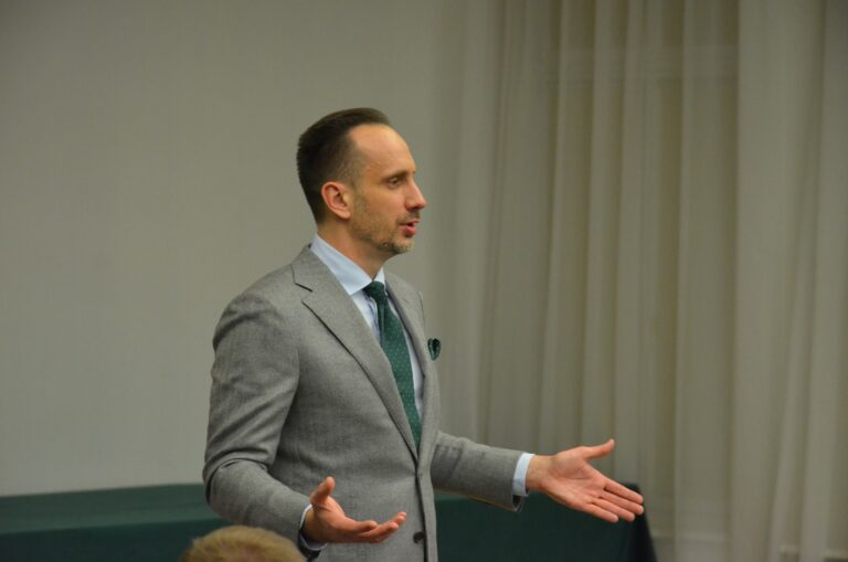 Wiceminister Kowalski ogłosił w Olsztynie powołanie Komitetu Obrony Wybor&oacute;w. Poszukiwani członkowie