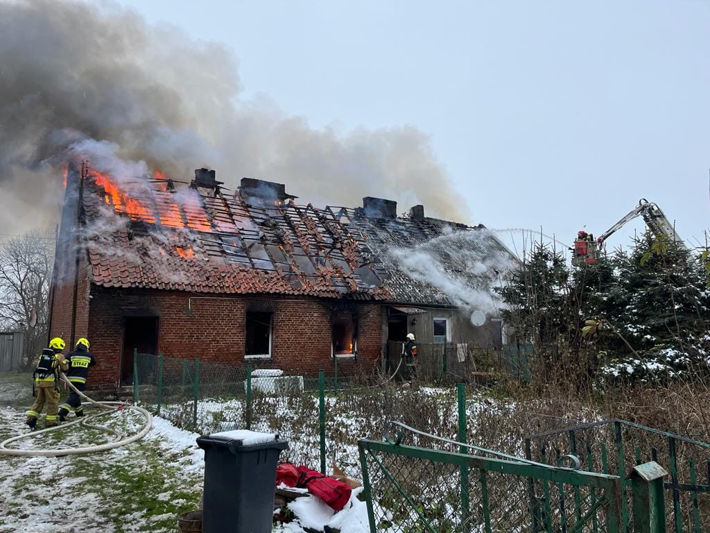 72-letni mężczyzna ma poparzoną twarz i klatkę piersiową pożar Iława, Olsztyn, Wiadomości