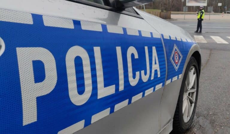 19-latek miał dwa promile. Na ul. Poprzecznej doprowadził do kolizji o godzinie 7:00 rano