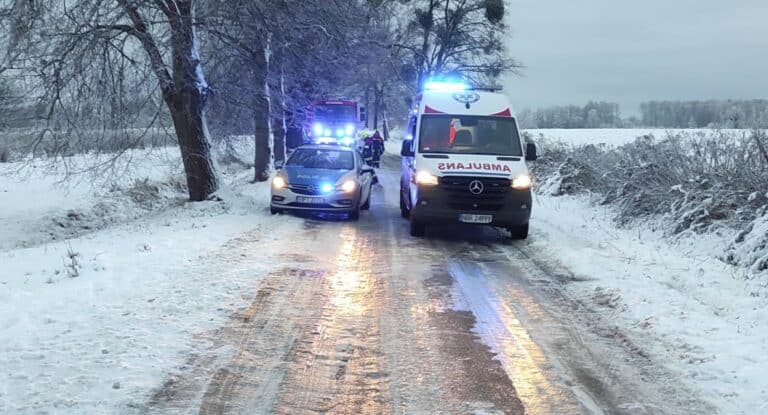 Warmińsko-Mazurskie. Zawieszone lekcje w 48 szkołach, 91 wyjazdów ortopedycznych karetek