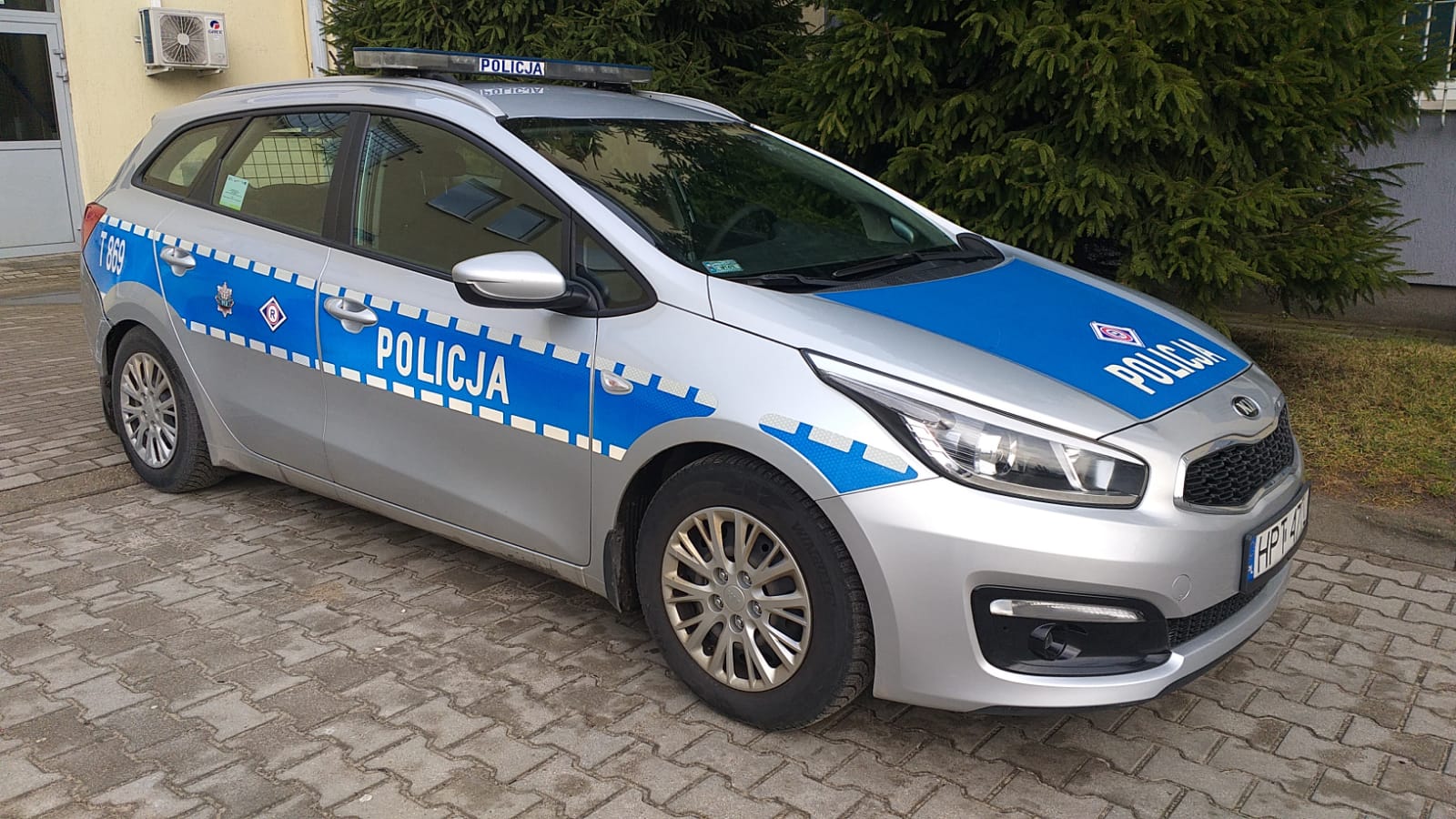 Pijany kierowca uderzył w radiowóz pijany kierowca Ostróda, Wiadomości, zPAP