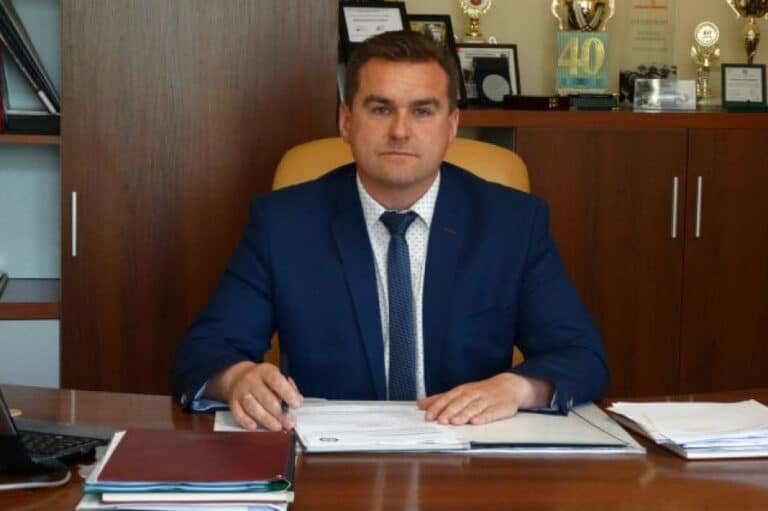 Prokuratura: policja ws. pobicia wójta Lidzbarka ma wykonać dalsze czynności dowodowe