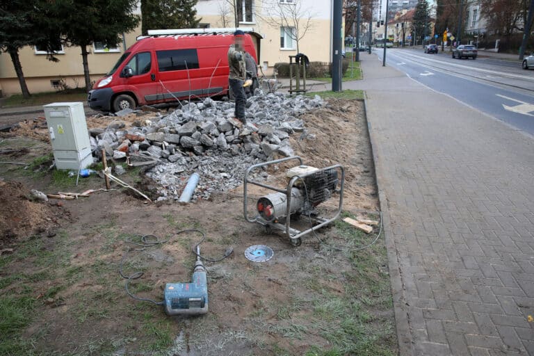 Nieoczekiwany koniec Tyrolskiej. Piekarnię za 300 tys. zł zr&oacute;wnano z ziemią