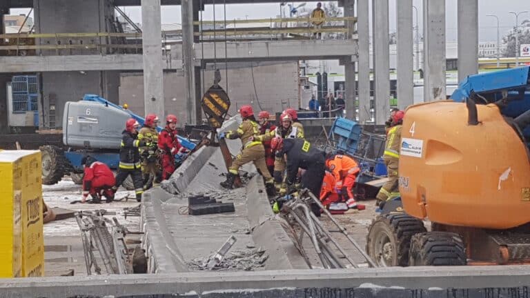 Wypadek na budowie zajezdni tramwajowe. Dramatyczna akcja ratunkowa
