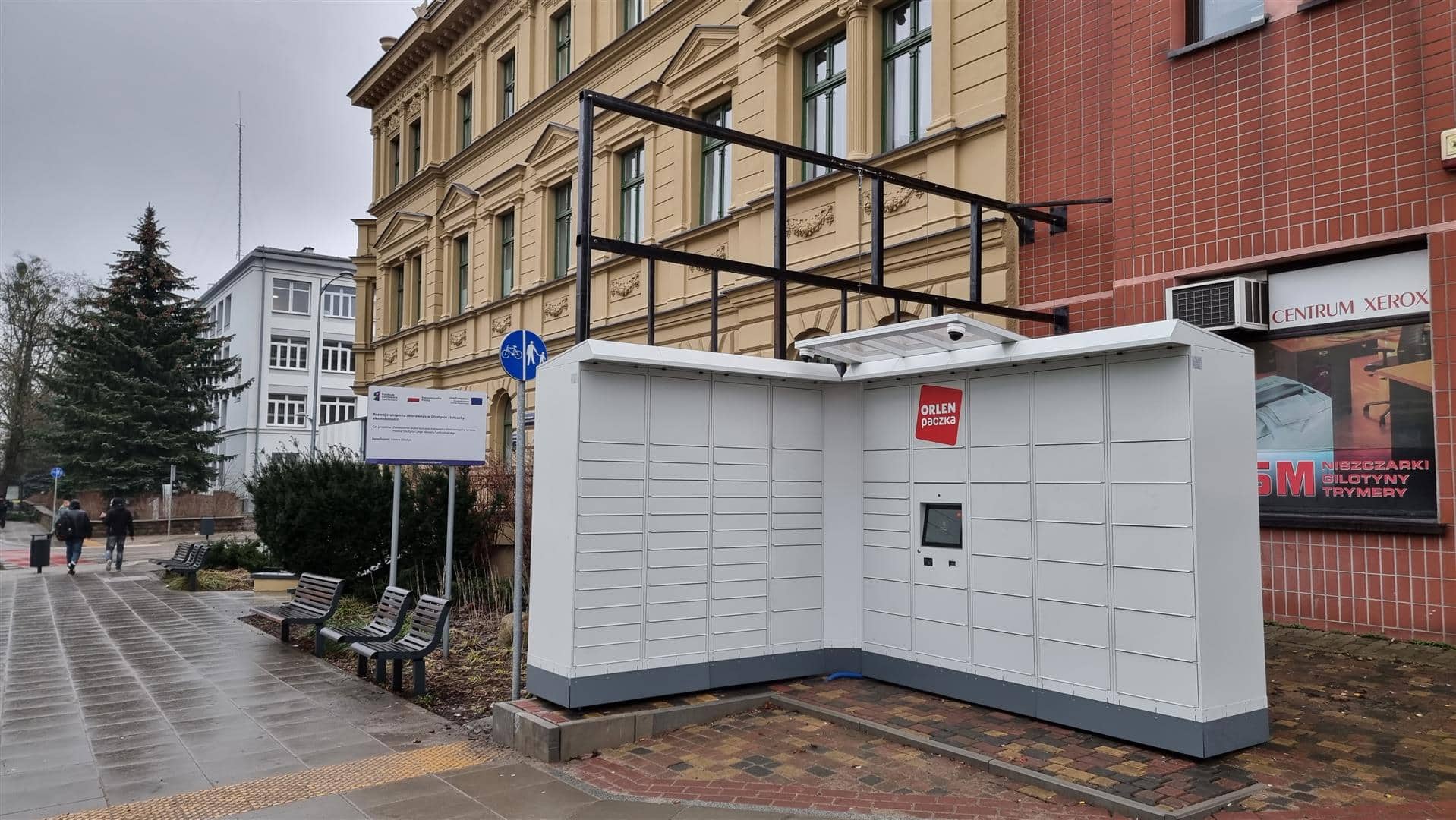 Automat z paczkami firmy Orlen psuje krajobraz w centrum Olsztyna nieruchomości Ełk, Wiadomości