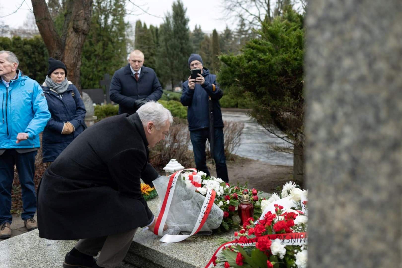 Dziennikarze tradycyjnie odwiedzili grób Seweryna Pieniężnego kultura Olsztyn, Wiadomości