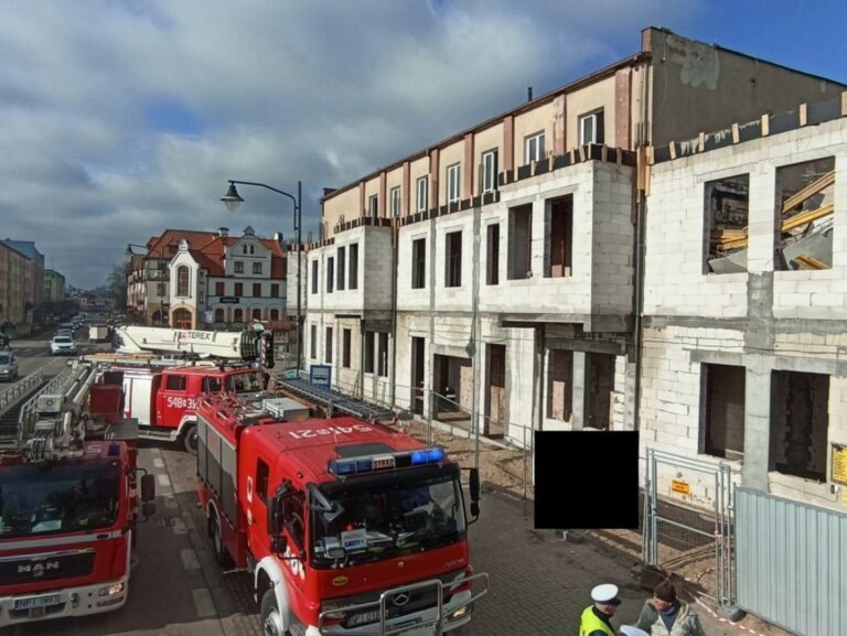 Zawalił się strop Domu Kultury w Piszu